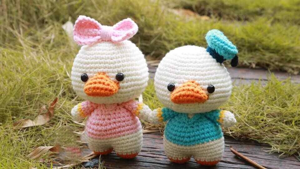 Donald Duck Crochet Amigurumi Handmade Small Animal Soft Toy Gift Free Shipping